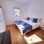 Casa Escadinhas בודנס