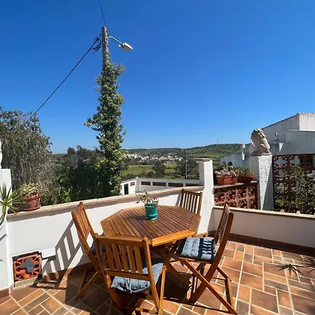 Casa Escadinhas Apartment *