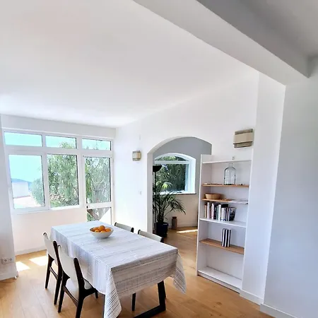 Casa Escadinhas Apartment *